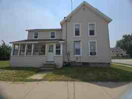 featured image of 423 Draper St