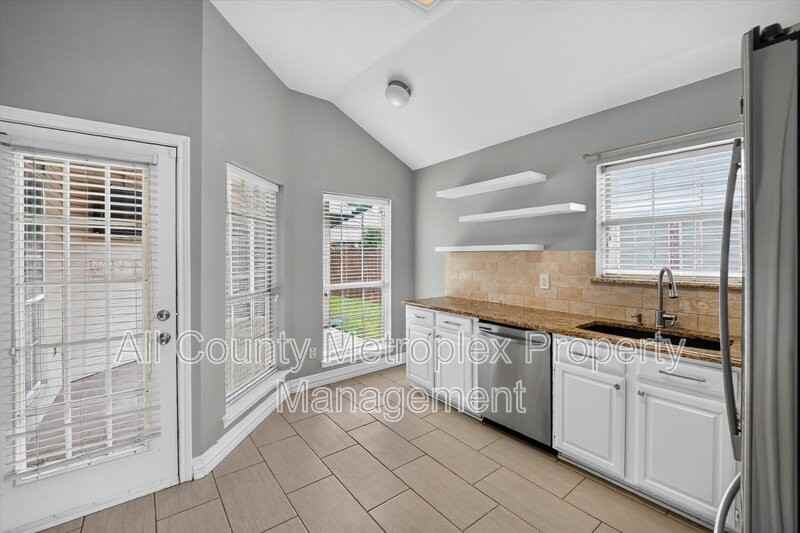 11312 Promenade Rd - Photo 4 of 12