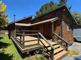 featured image of 2437 Ridgewood Dr