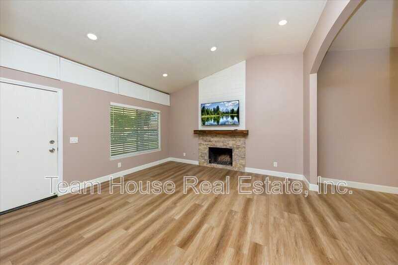 27725 Wakefield Rd - Photo 4 of 20