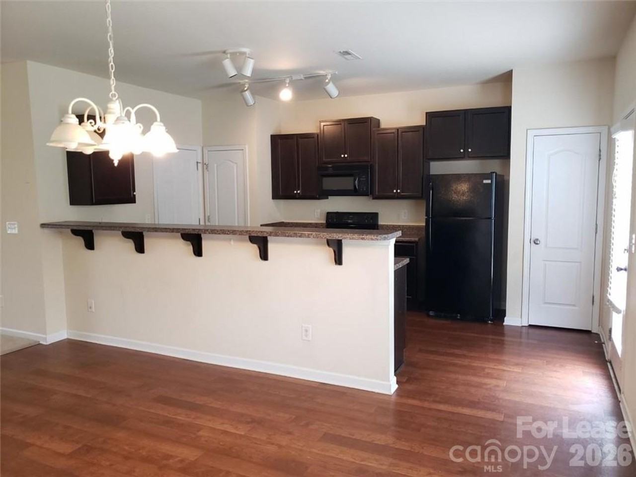 2329 Old Goose Ln - Photo 3 of 8