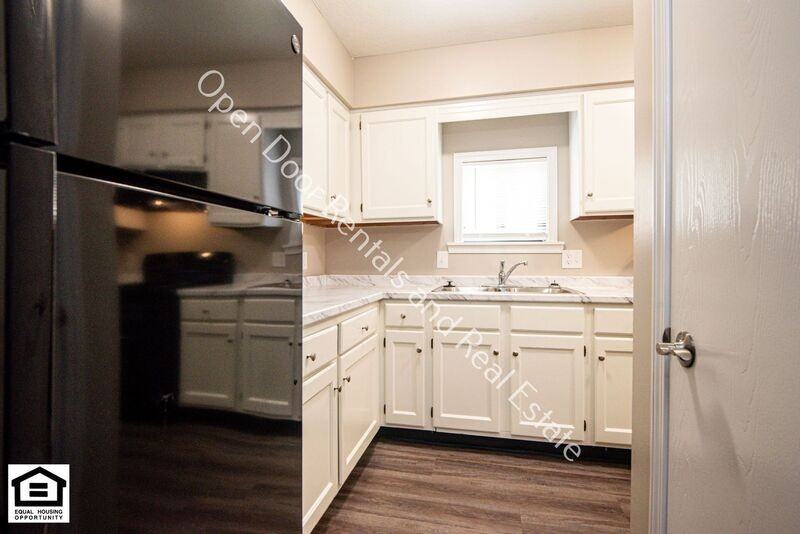 202 Autumn Hills Dr - Photo 6 of 13