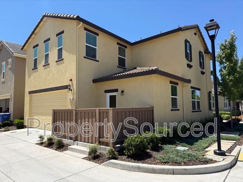 948 Posey St - Photo 2 of 50
