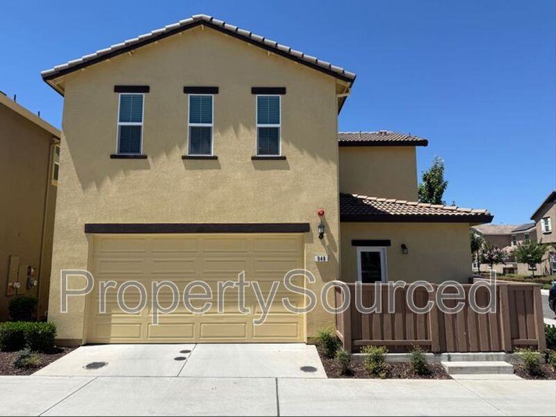 948 Posey St - Photo 4 of 50