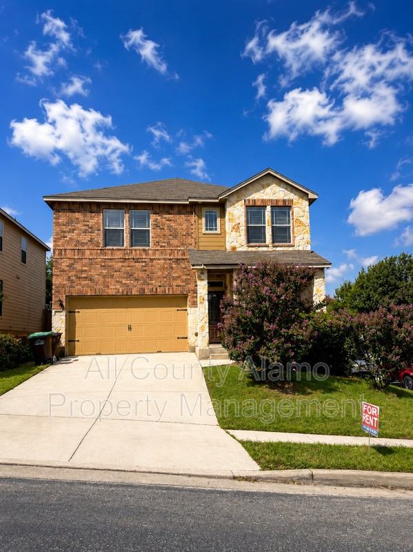 5565 Saffron Way - Photo 3 of 35