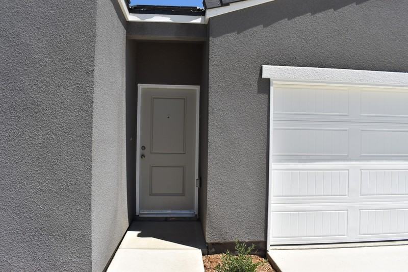 4486 N San Clemente Ave - Photo 4 of 29