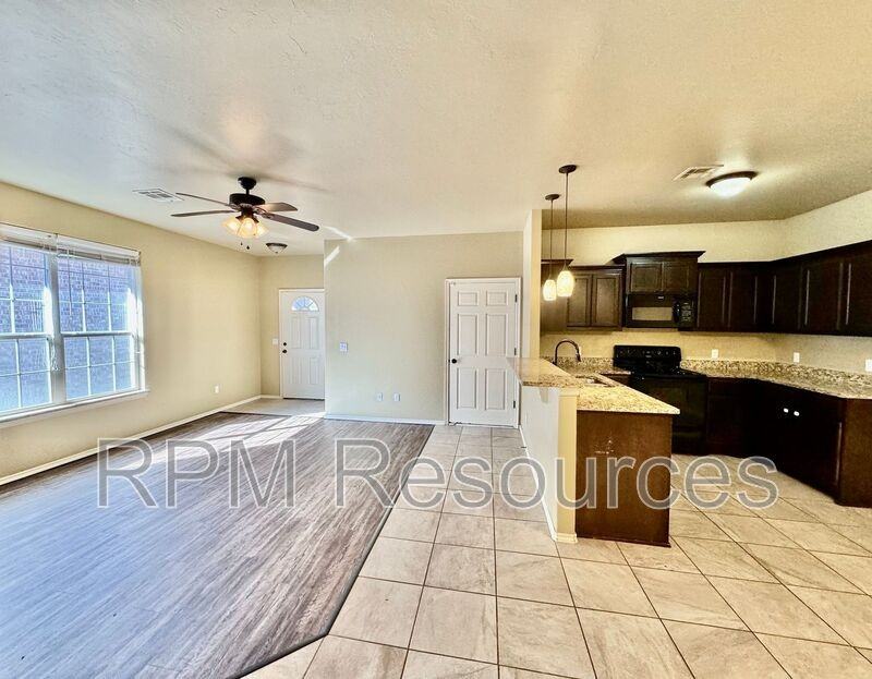 151 Bison Court Way - Photo 7 of 20