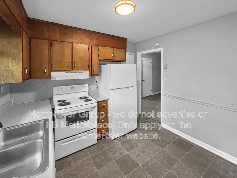 703 Barlow Way - Photo 6 of 19