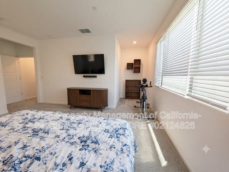 8840 Boes Way - Photo 6 of 21