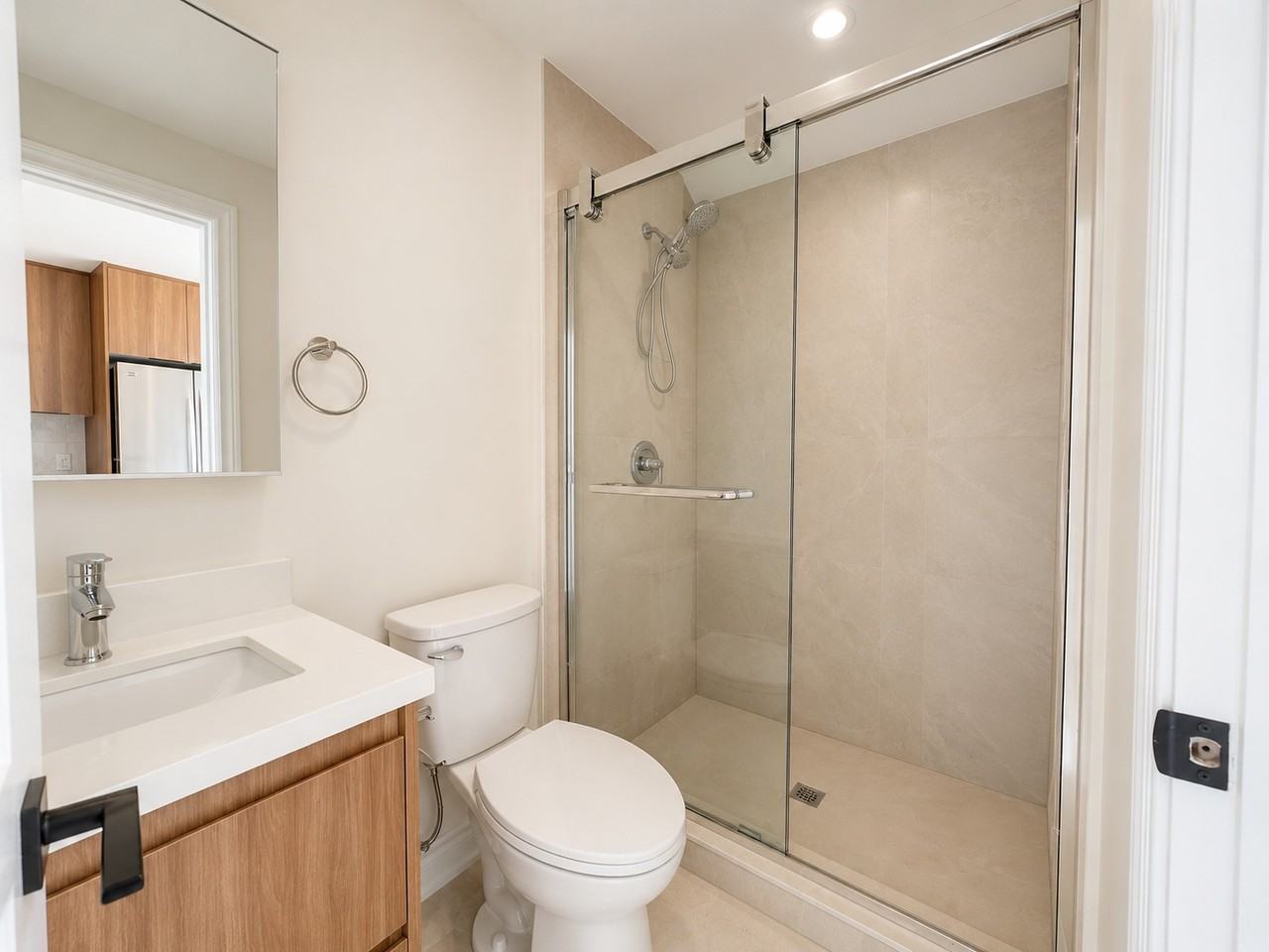 300 Earlscourt Avenue #1 - Photo 4 of 6