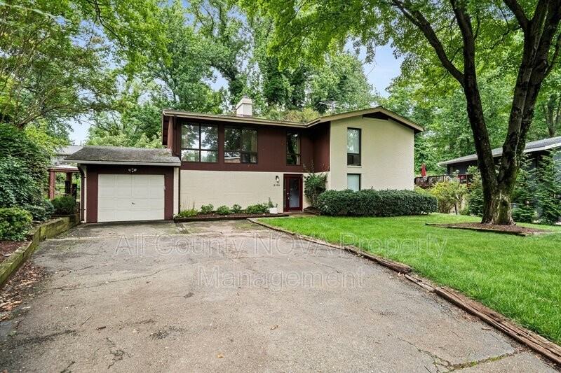 8108 Timber Valley Ct - Photo 2 of 44