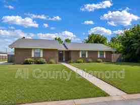 618 Gabriel St - Photo 1 of 1