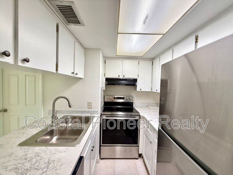 5132 Amulet Dr - Photo 6 of 23