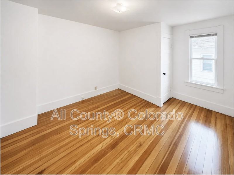 811 E Kiowa St - Photo 7 of 31