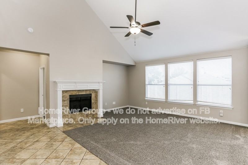 705 Champlain Ct - Photo 2 of 21