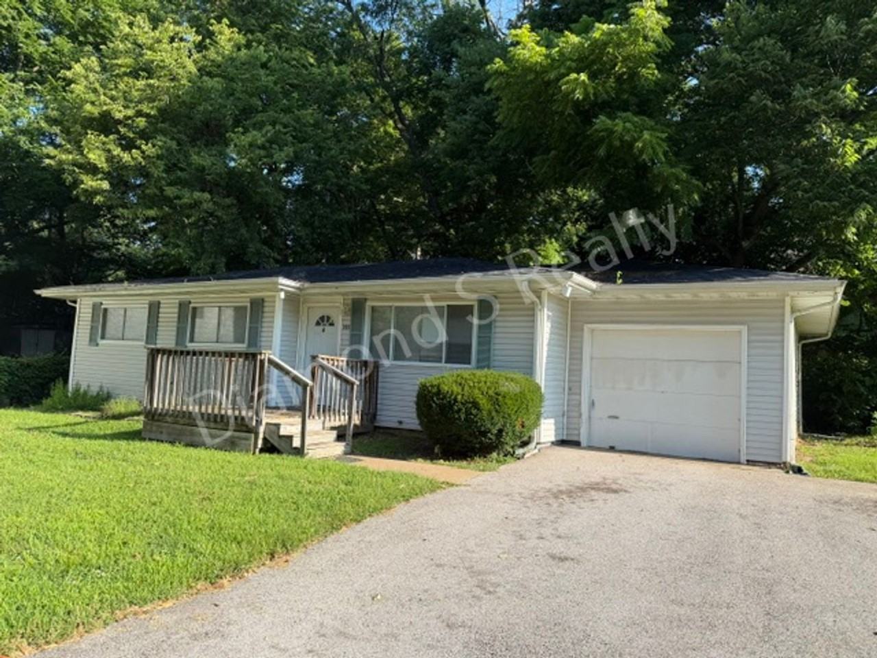 2930 E Lolo Trl - Photo 4 of 15