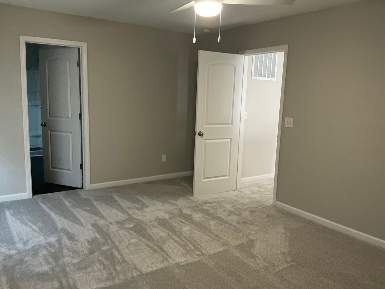 616 Spencer Ln - Photo 6 of 15