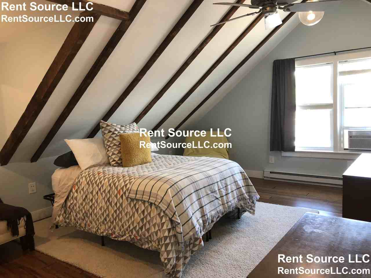17 Everett St #B - Photo 7 of 26