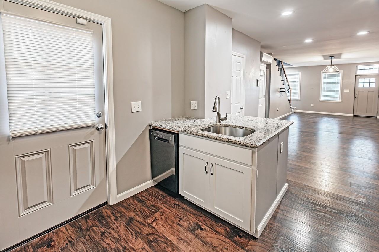 705 S Van Buren St - Photo 2 of 13