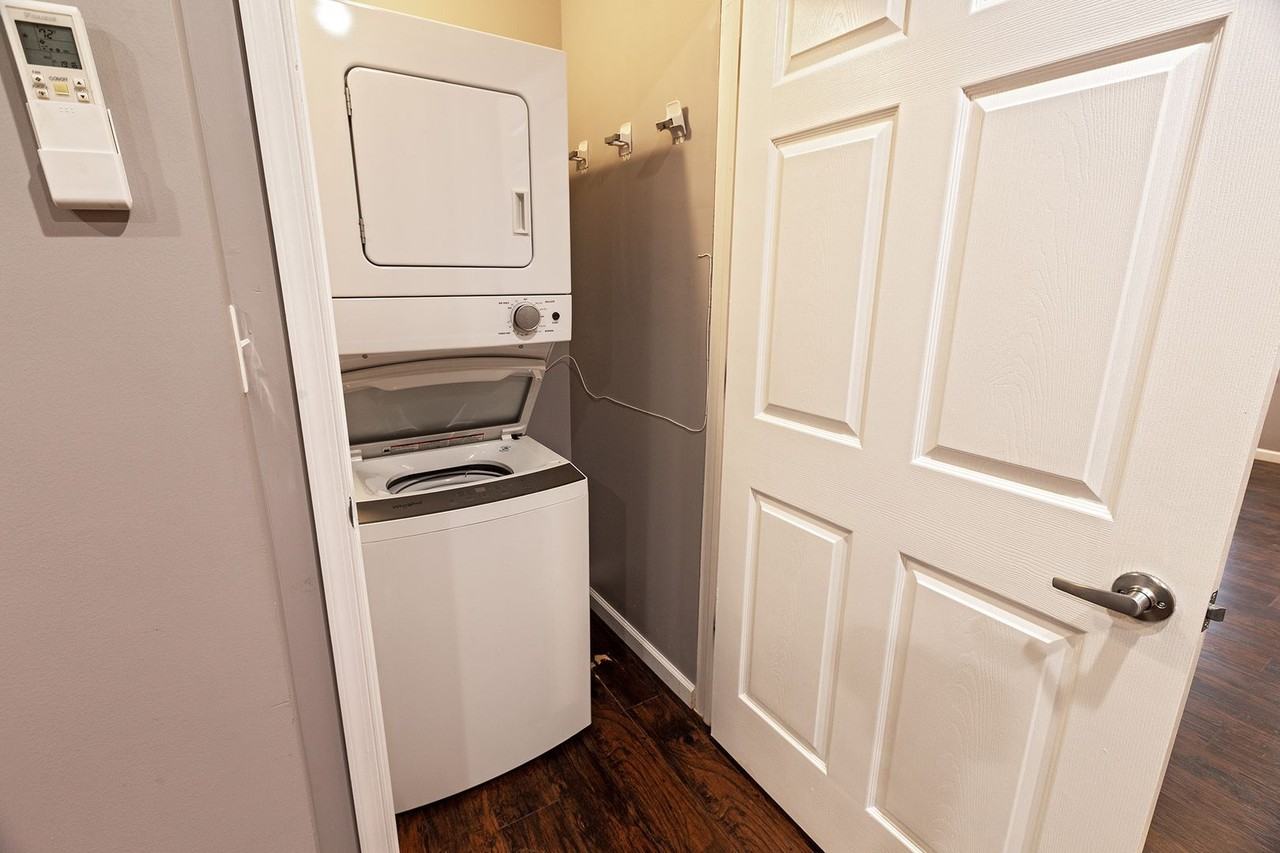 705 S Van Buren St - Photo 6 of 13