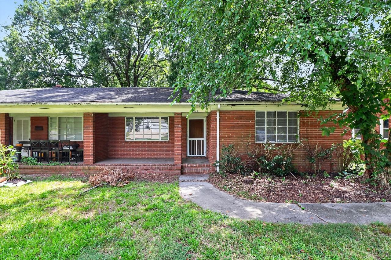 2642 Arnold Dr - Photo 2 of 16