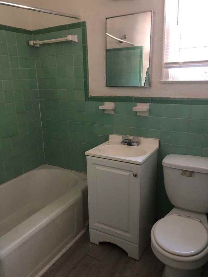 1229 E 54th St - Photo 6 of 9