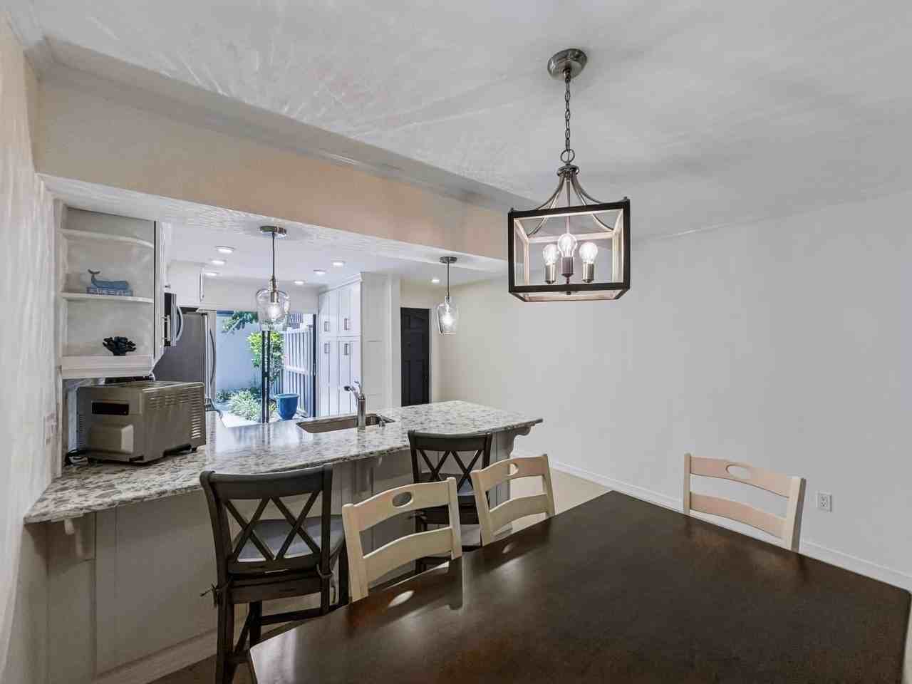 3370 10th St N - Photo 5 of 46
