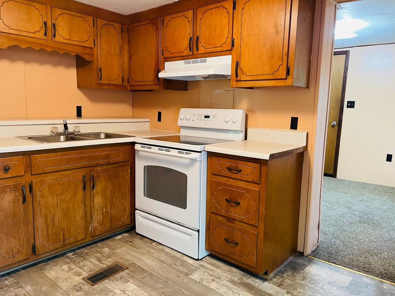 65 65 Gaskin Rd. - Photo 3 of 12