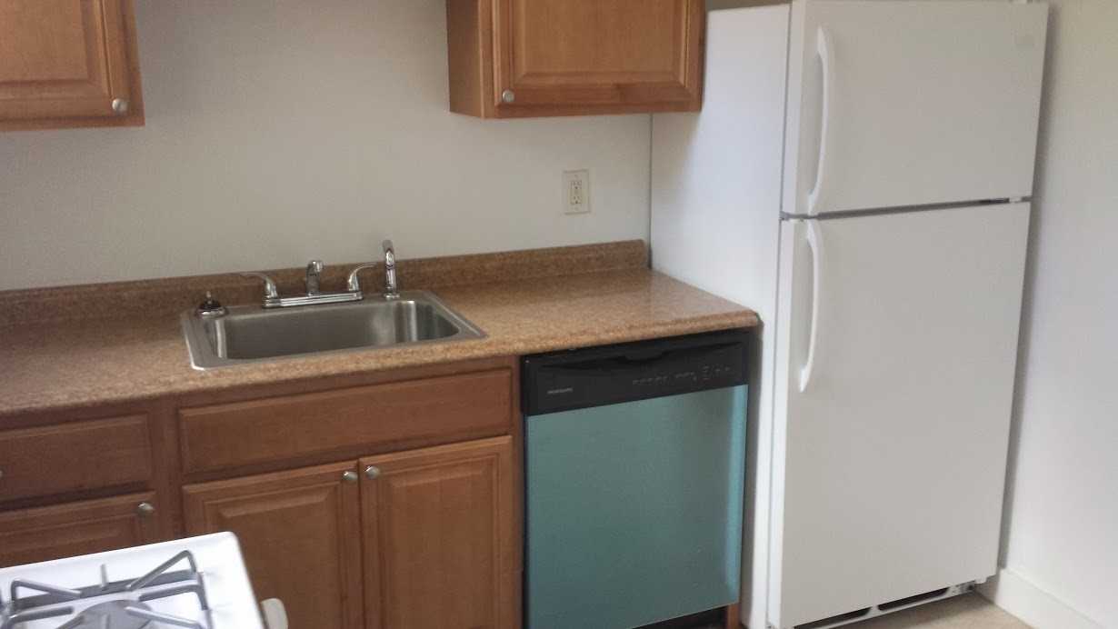 5923 Douglas St - Photo 5 of 22