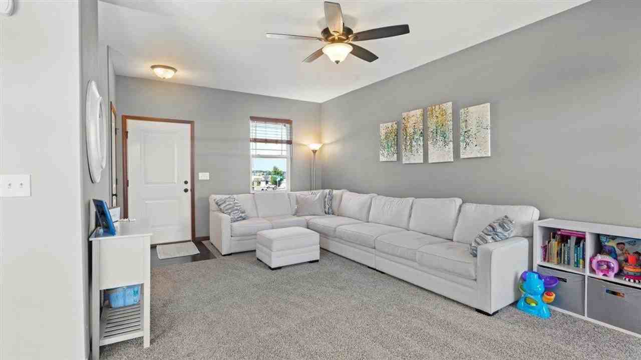 1514 Hummingbird Cir - Photo 7 of 21