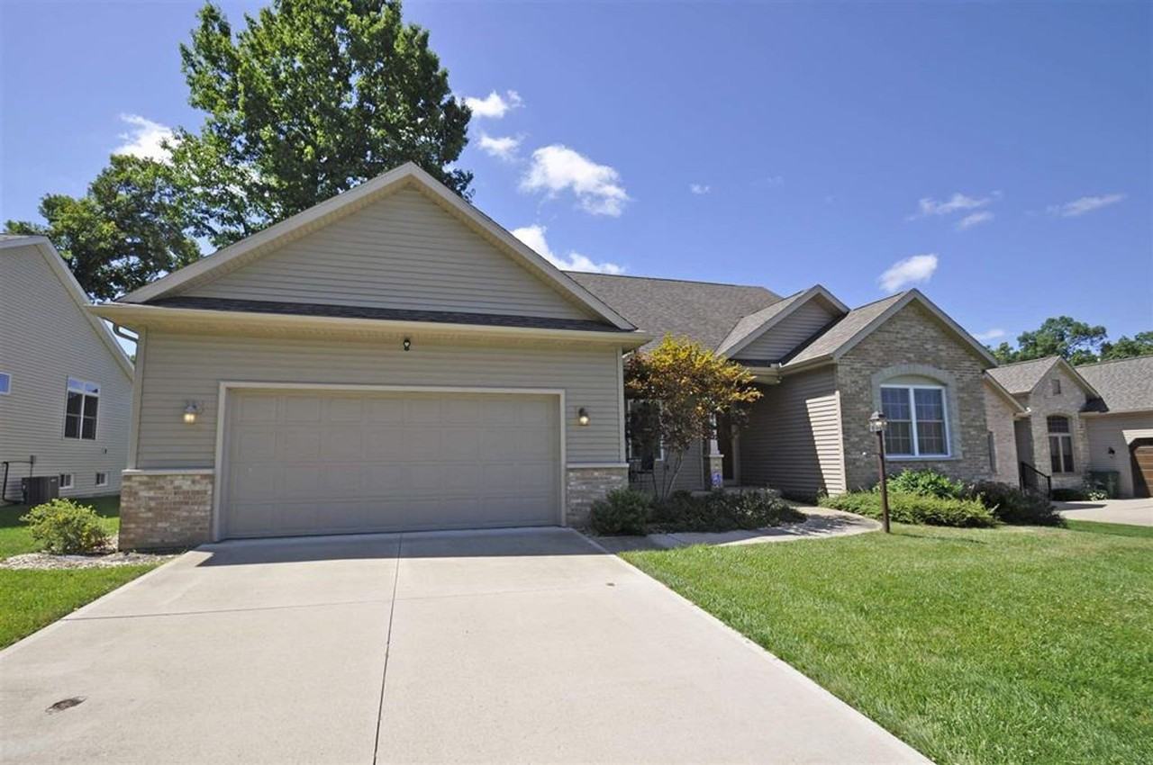 18416 Summer Wind Ln - Photo 2 of 29