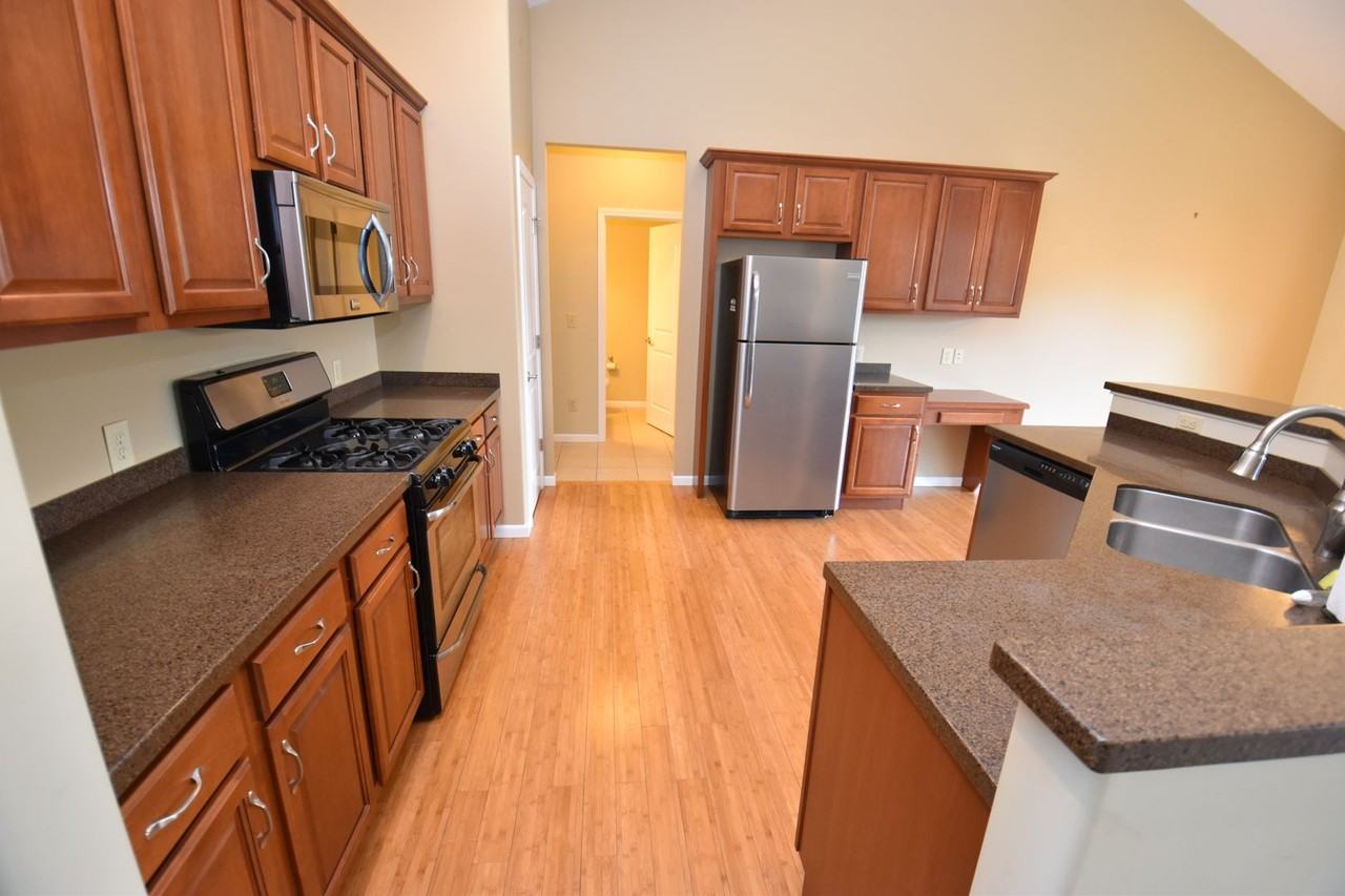 18416 Summer Wind Ln - Photo 6 of 29