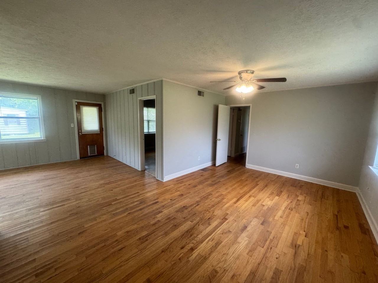 3607 S Georgetown Dr - Photo 5 of 23
