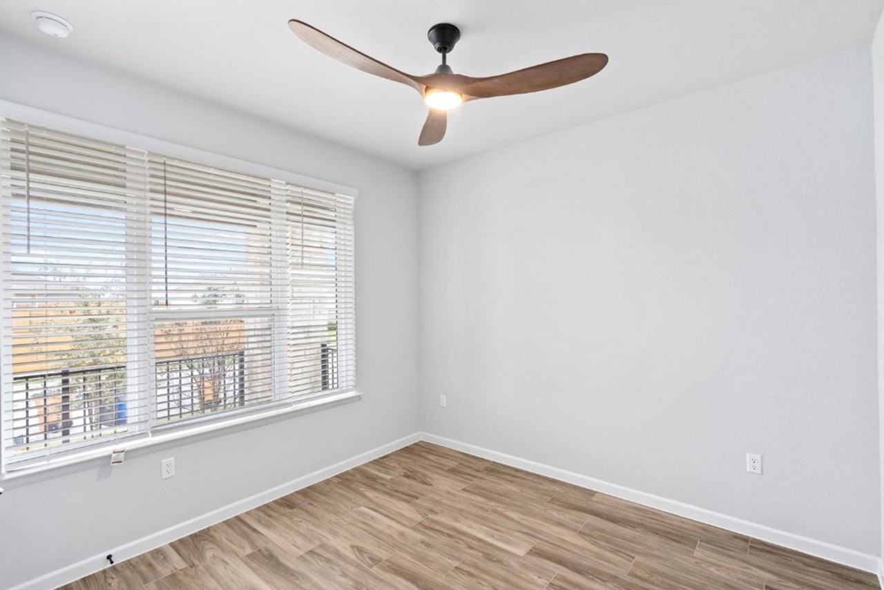 8316 Looksee Ln - Photo 5 of 45