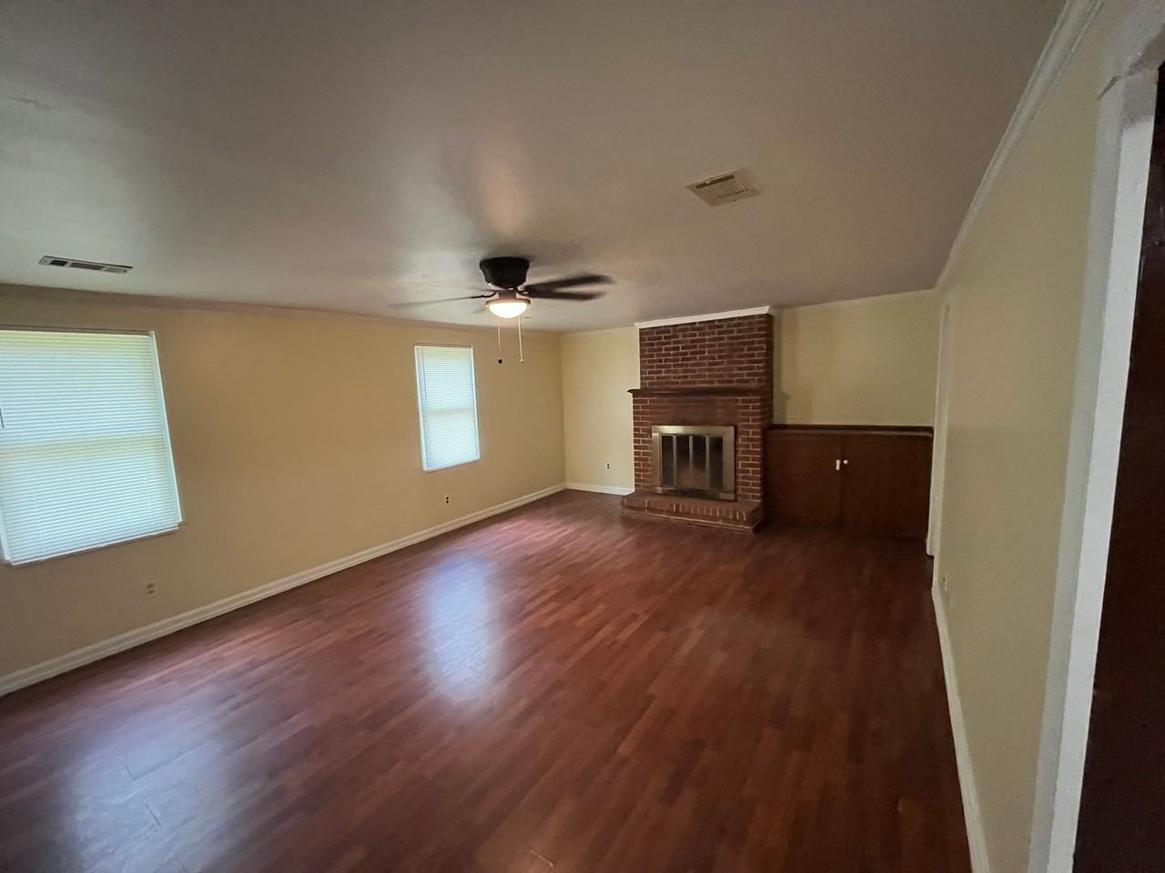951 Celia Dr - Photo 7 of 28