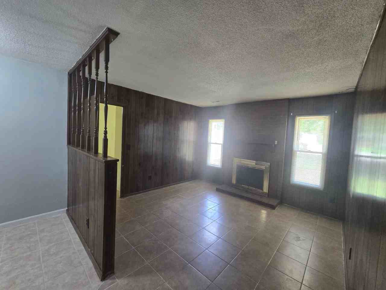 2612 Ernest St - Photo 6 of 22