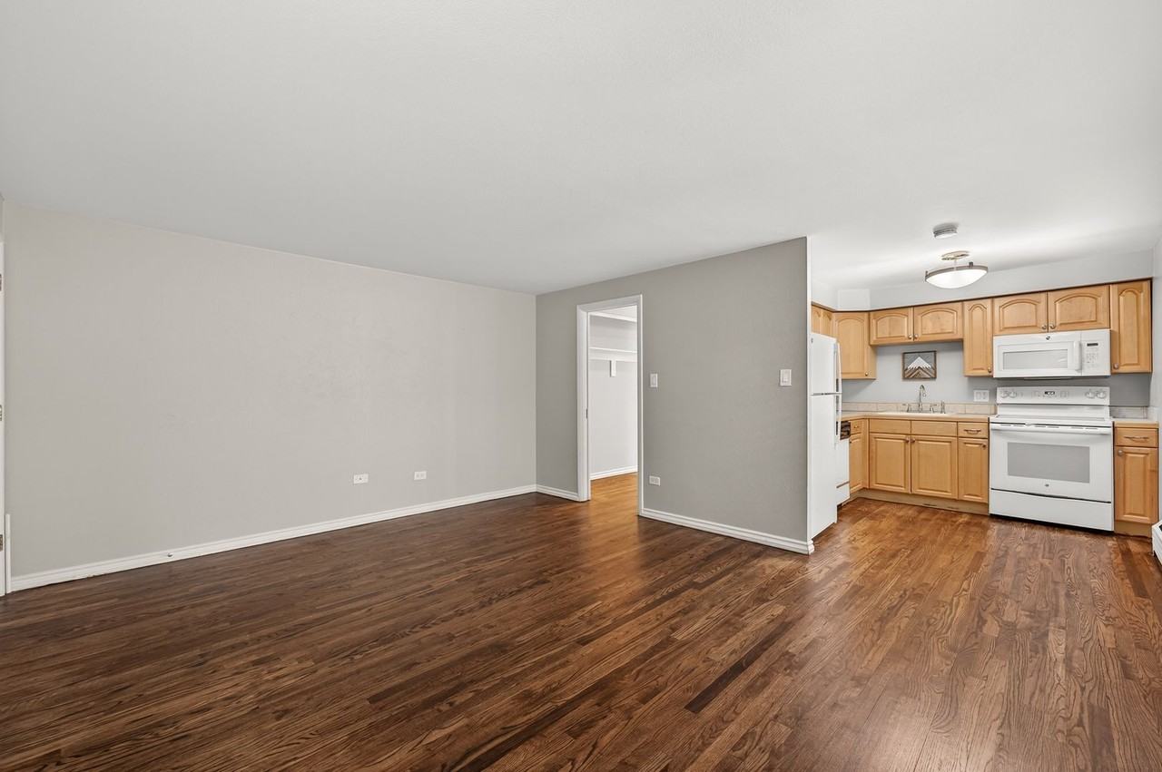 985 N Corona St - Photo 2 of 26