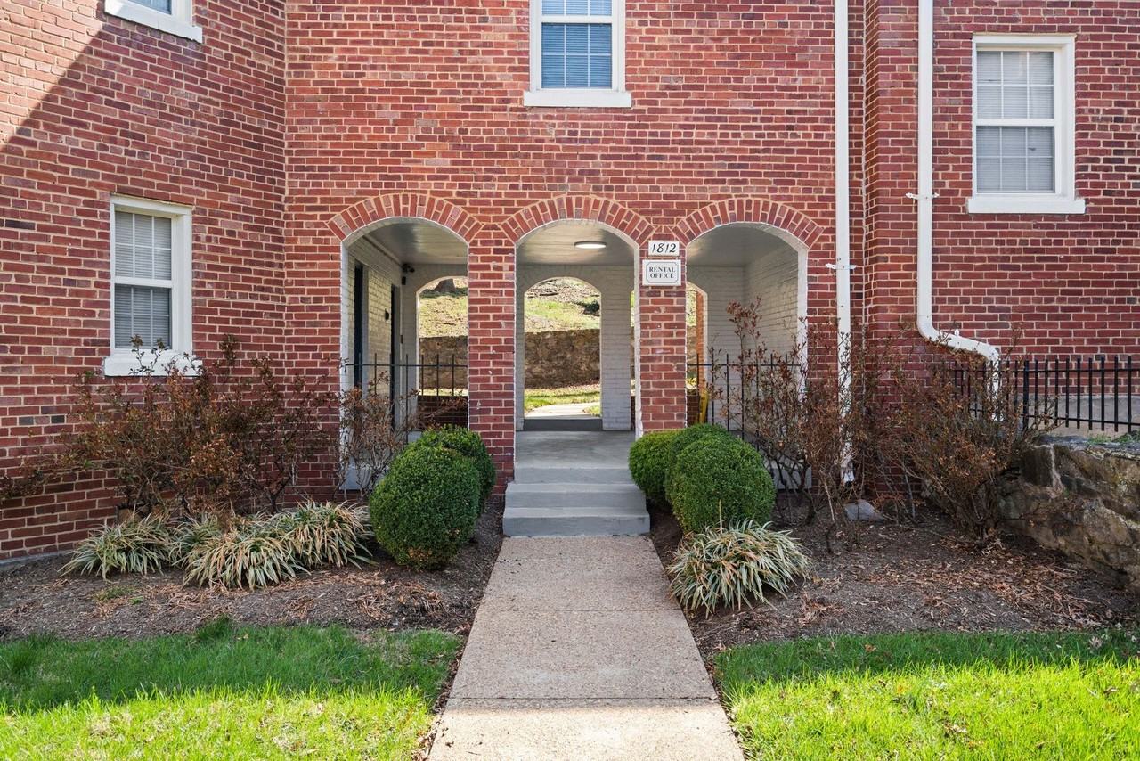 1812 HILLSIDE TERRACE - Photo 6 of 32