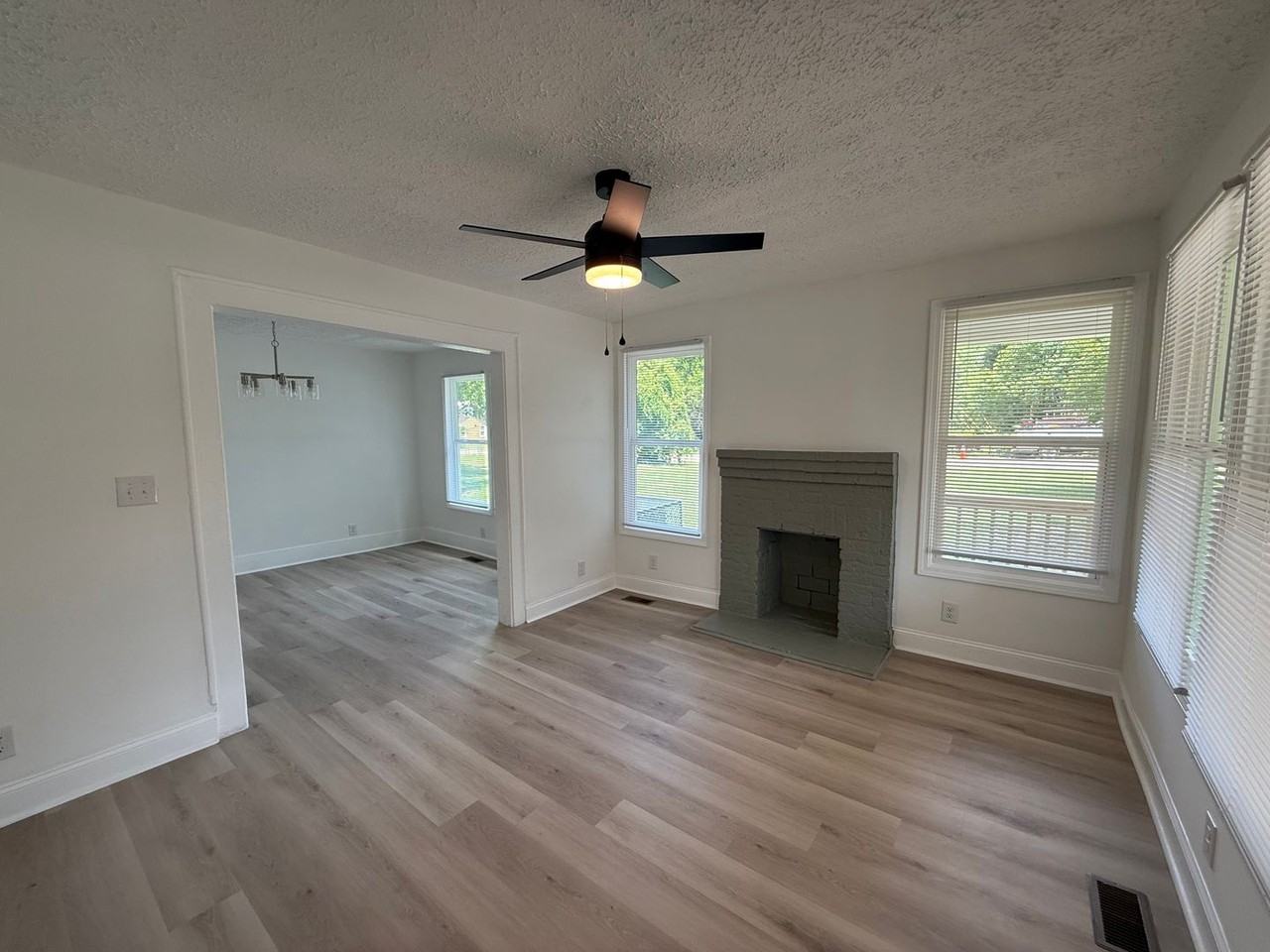 211 B St - Photo 2 of 19