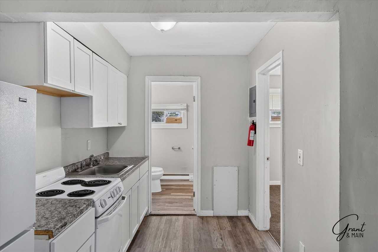 11546 Chalmers St - Photo 7 of 14