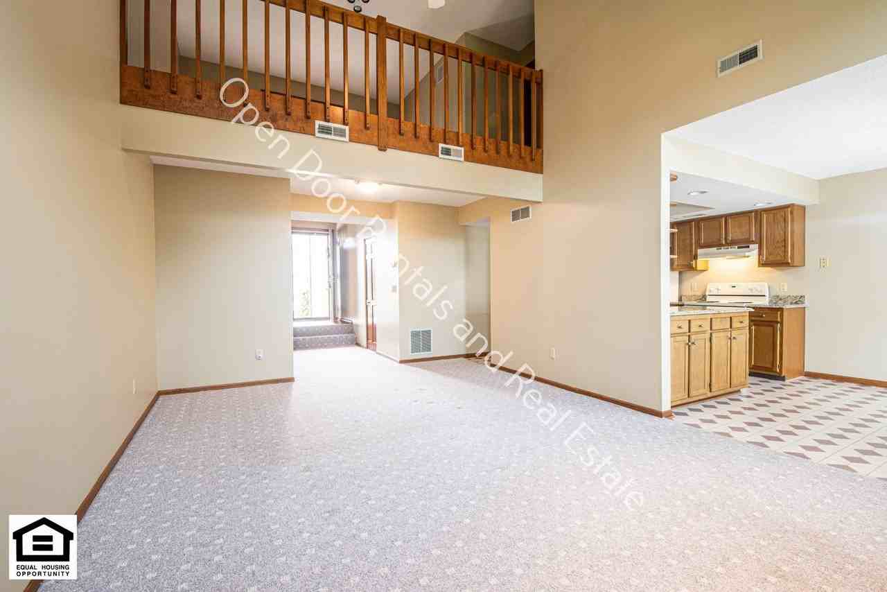 6304 Langwood Blvd - Photo 5 of 26