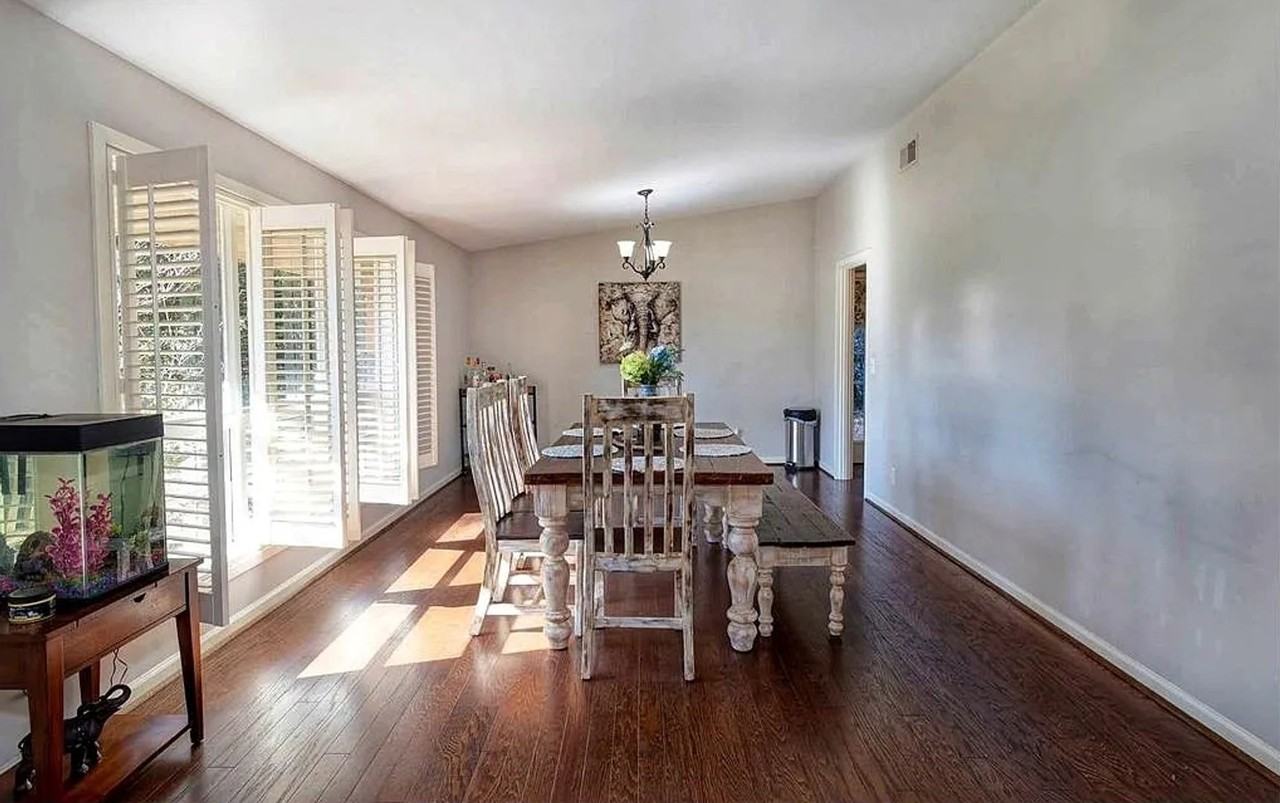 2869 Edgewood Rd - Photo 3 of 11