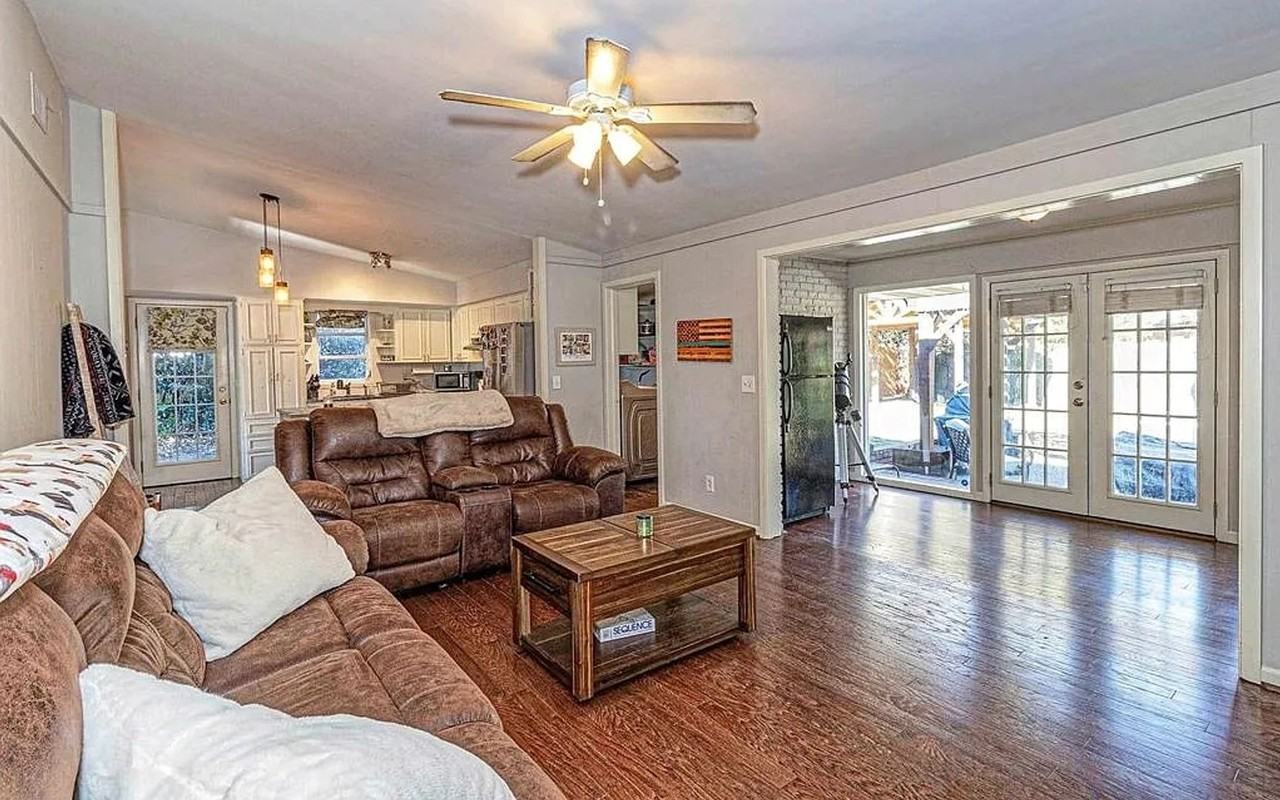 2869 Edgewood Rd - Photo 4 of 11