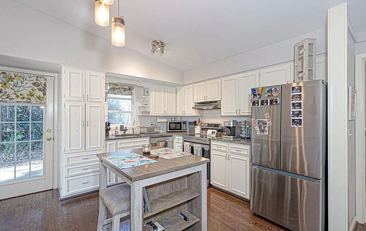 2869 Edgewood Rd - Photo 5 of 11
