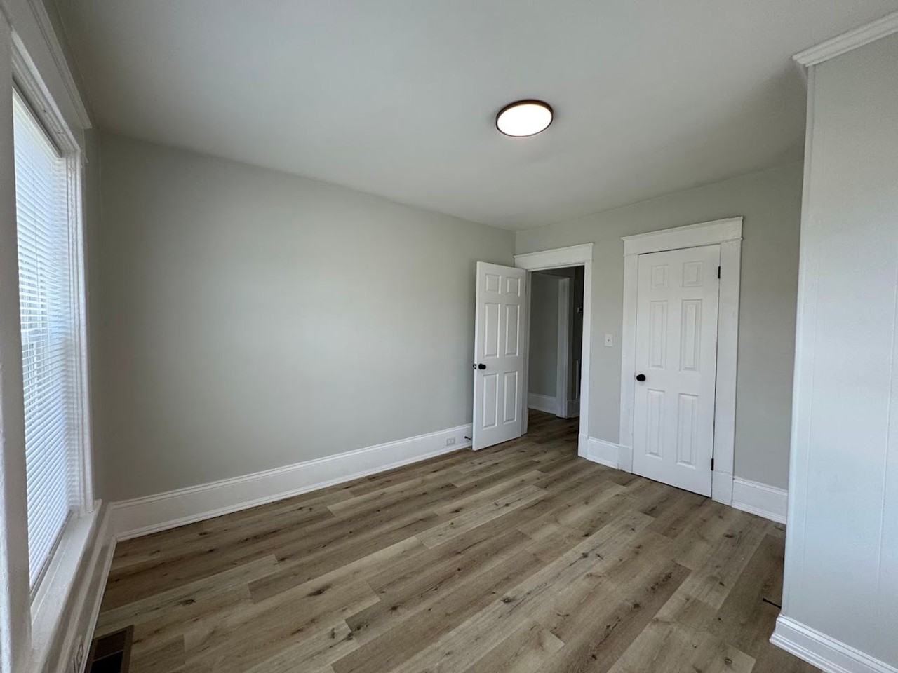 818 S Benbow Rd - Photo 7 of 28
