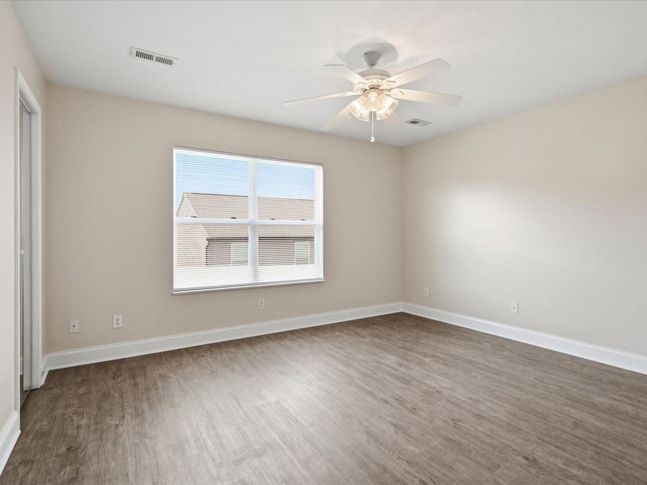 2430 Hallerins Ct - Photo 6 of 14