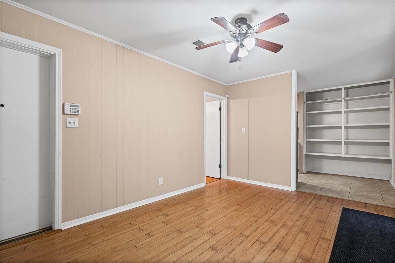 5516 Brightwood Ln - Photo 6 of 23