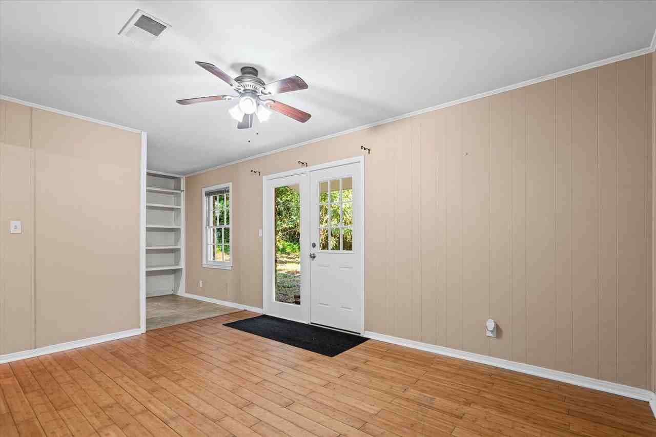 5516 Brightwood Ln - Photo 7 of 23