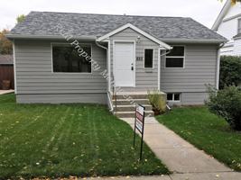 featured image of 820 E Broadway St