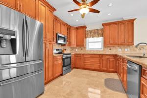 featured image of 1704 Del Haven Dr #B